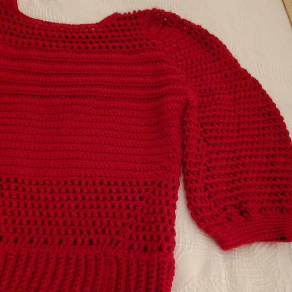 Crochet handmade red sweater, 100% acrylic. - Picture 4 of 6